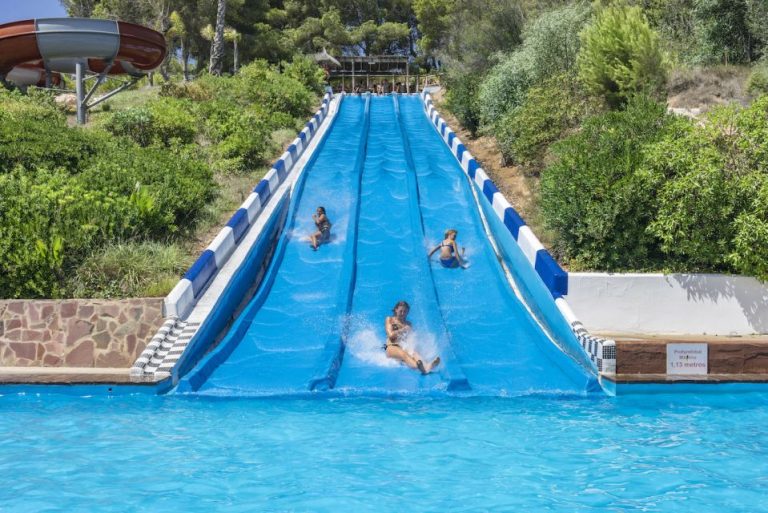 Aquopolis Cullera water park