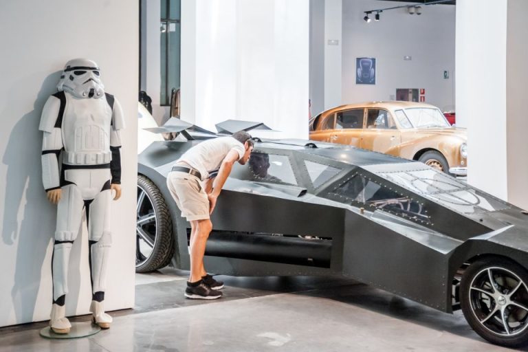 Automobile and Fashion Museum